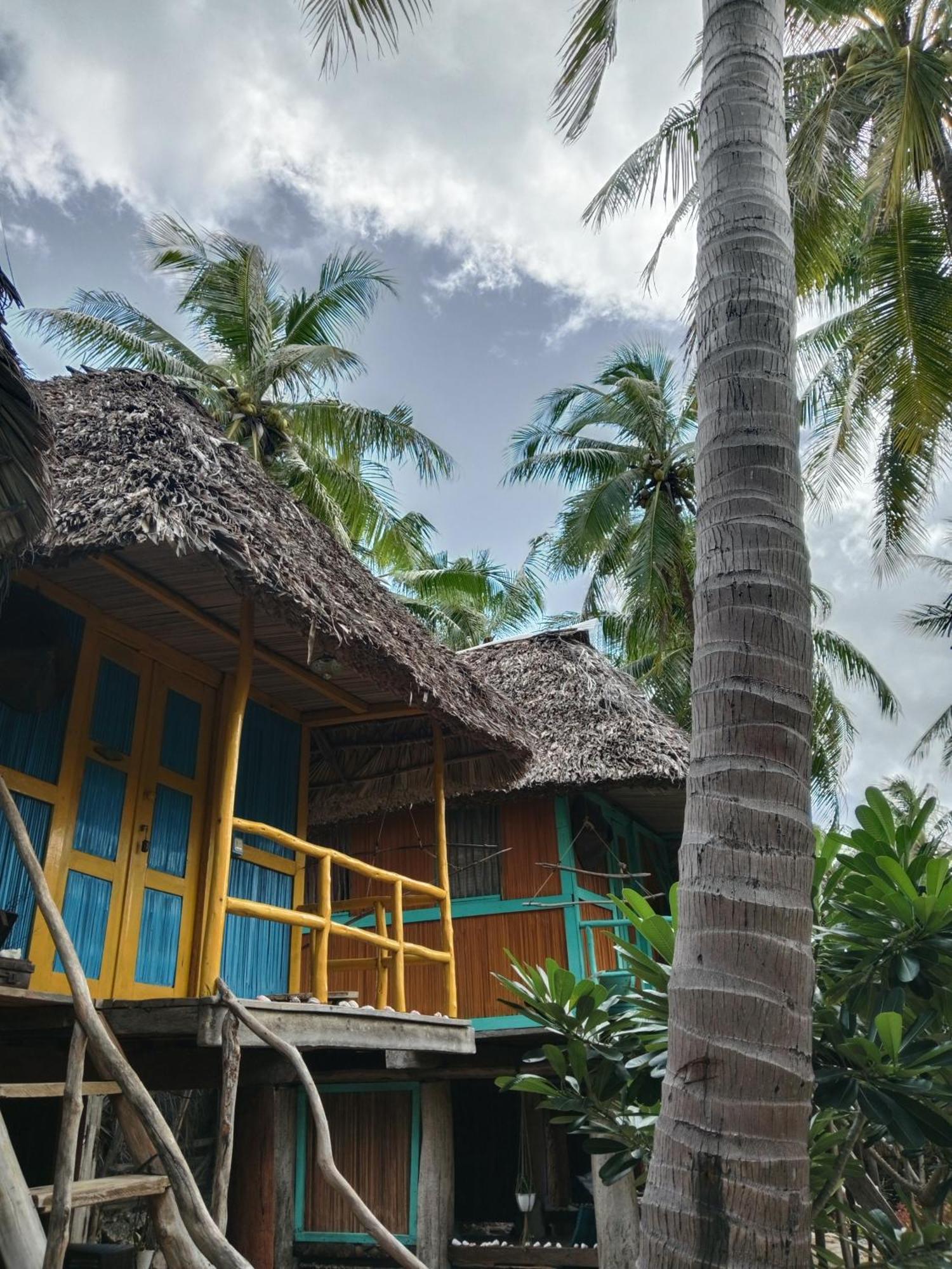Cocokabanasrote Apartment Nembrala Exterior foto